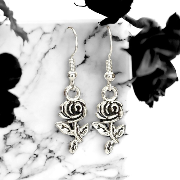 Fashion Jewelry Jewelry - 5 For $25💫Alternative Silver Rose Dangles Earrings